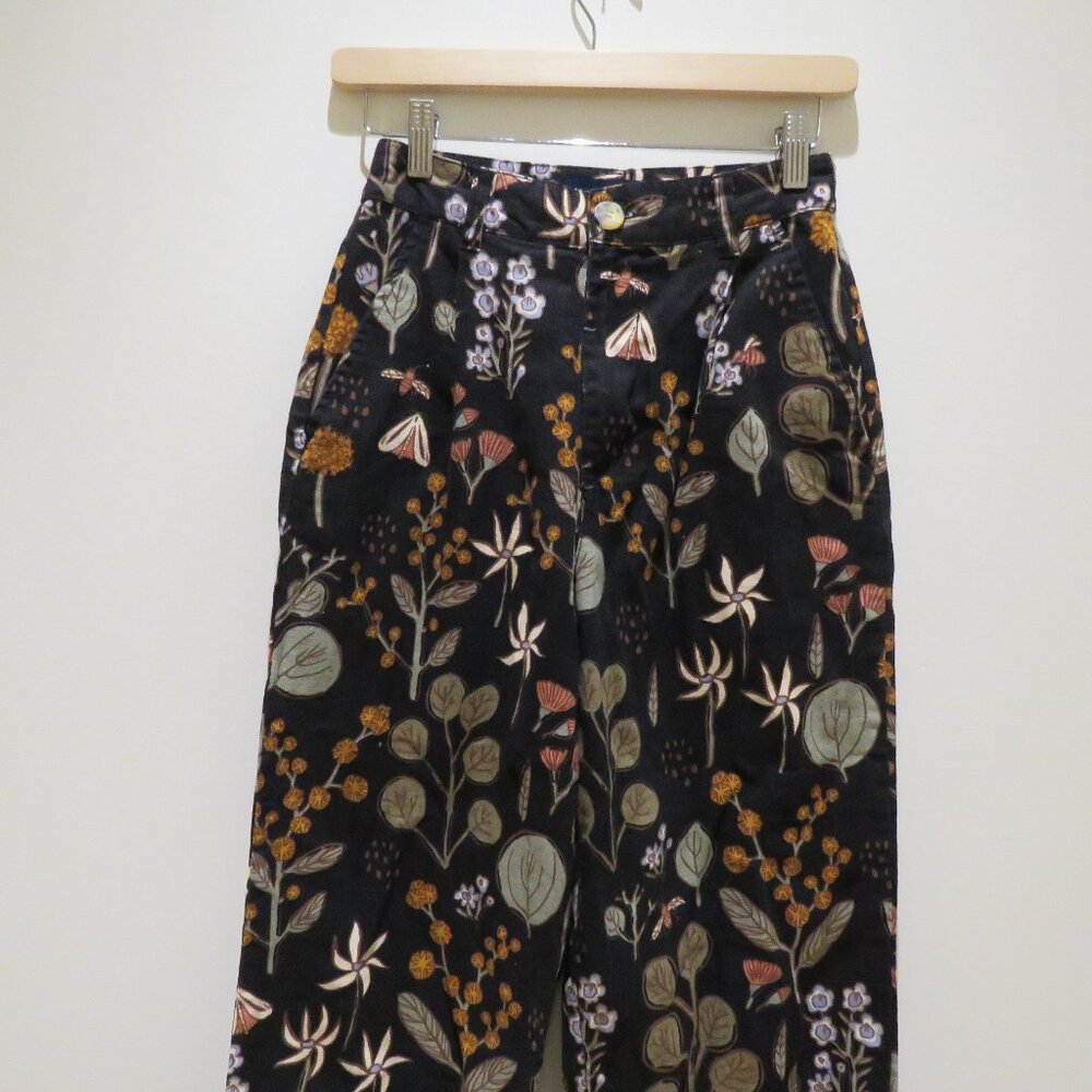 PRINCESS HIGHWAY X MODCLOTH Linen Blend Fauna Botanical Cropped Pull On Pants - Picture 3 of 15
